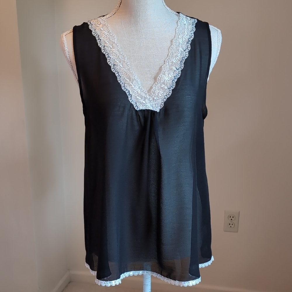 Just Ginger Floral Lace V-Neck Black Chiffon Tank Top
